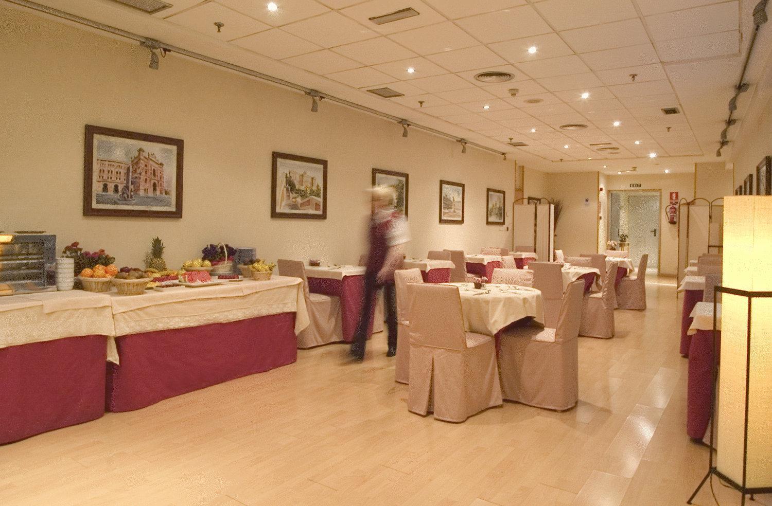Infanta Mercedes Madrid Extérieur photo