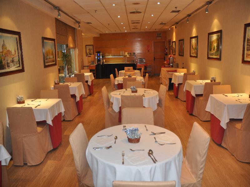 Infanta Mercedes Madrid Extérieur photo