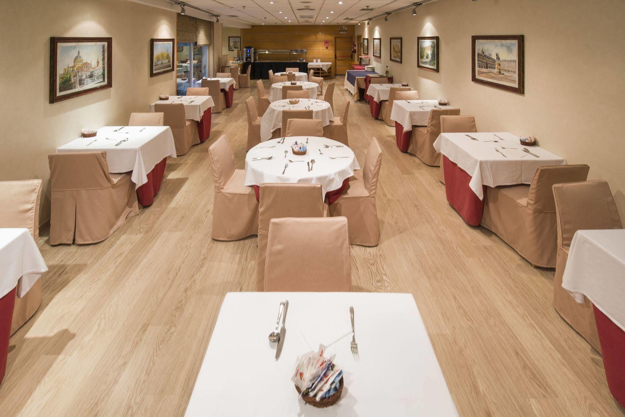 Infanta Mercedes Madrid Extérieur photo